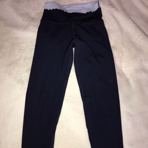 Aerie Chill Play Move navy leggings